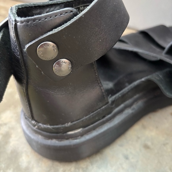 Dr. Martens Clarissa Sandals Size 8 - Picture 8 of 12